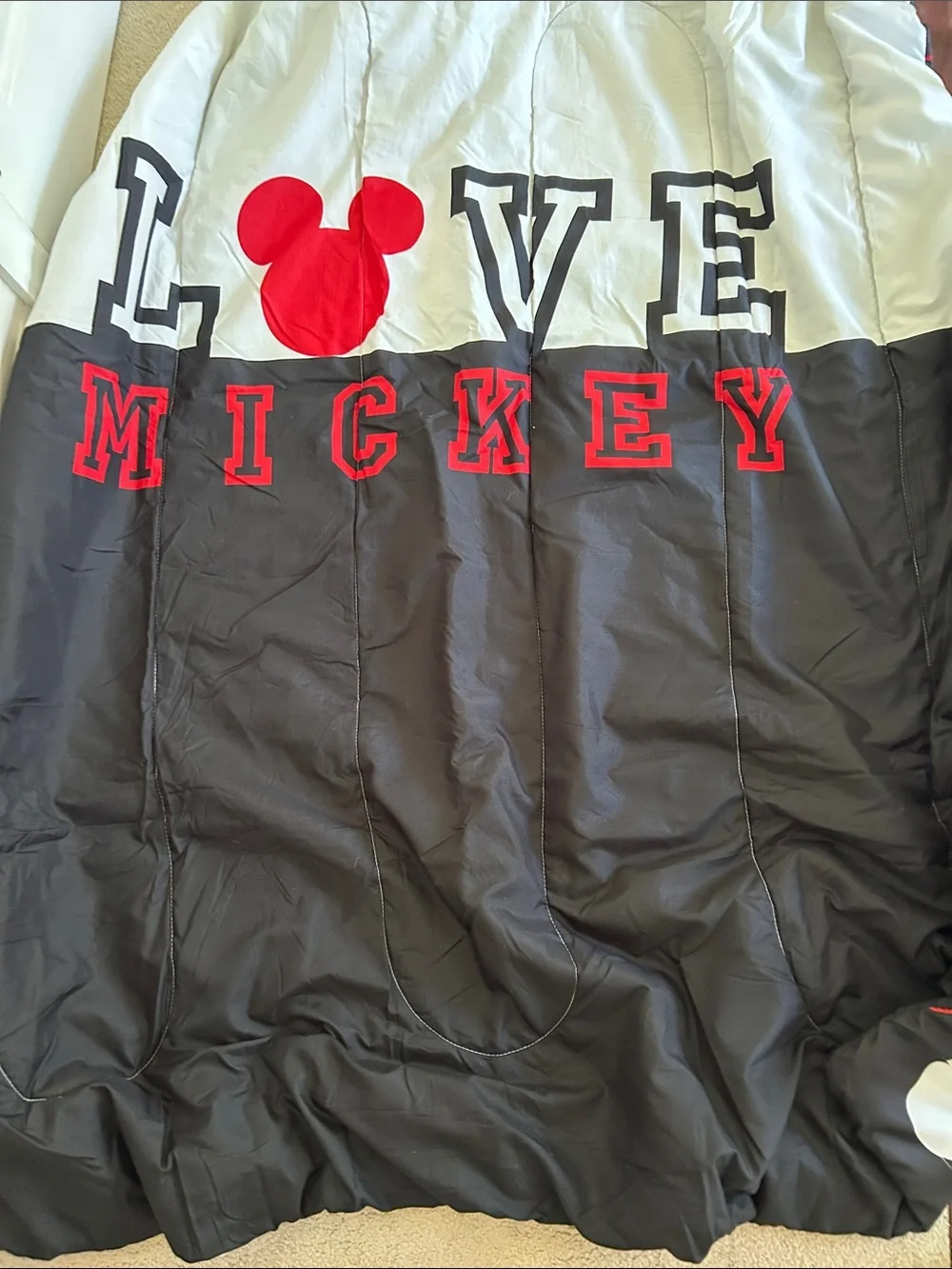 Black Disney-Inspired Mickey Head Comforter - Red & White Pattern
